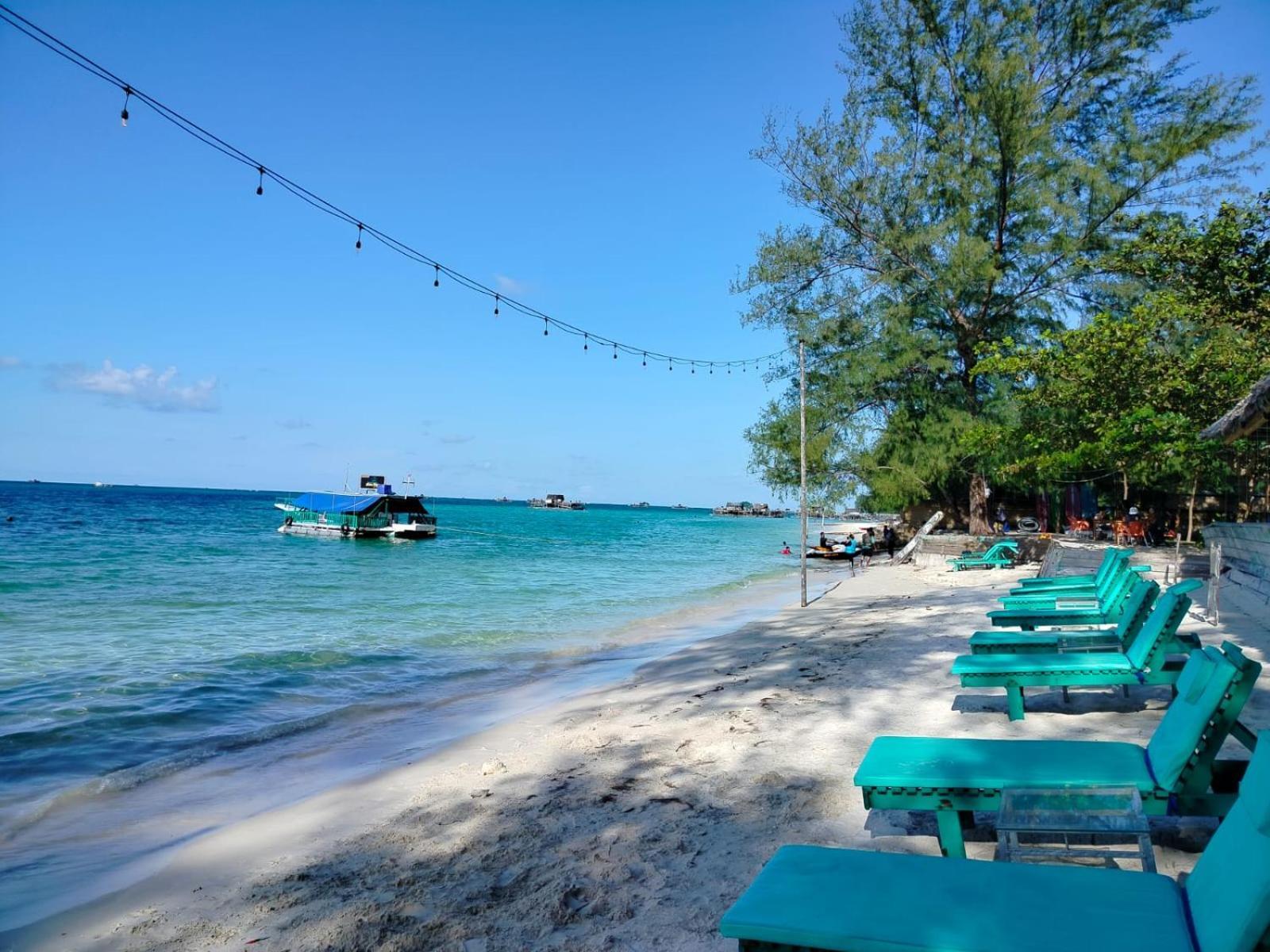 Madu Tiga Beach And Resort Tanjungpinang Zewnętrze zdjęcie